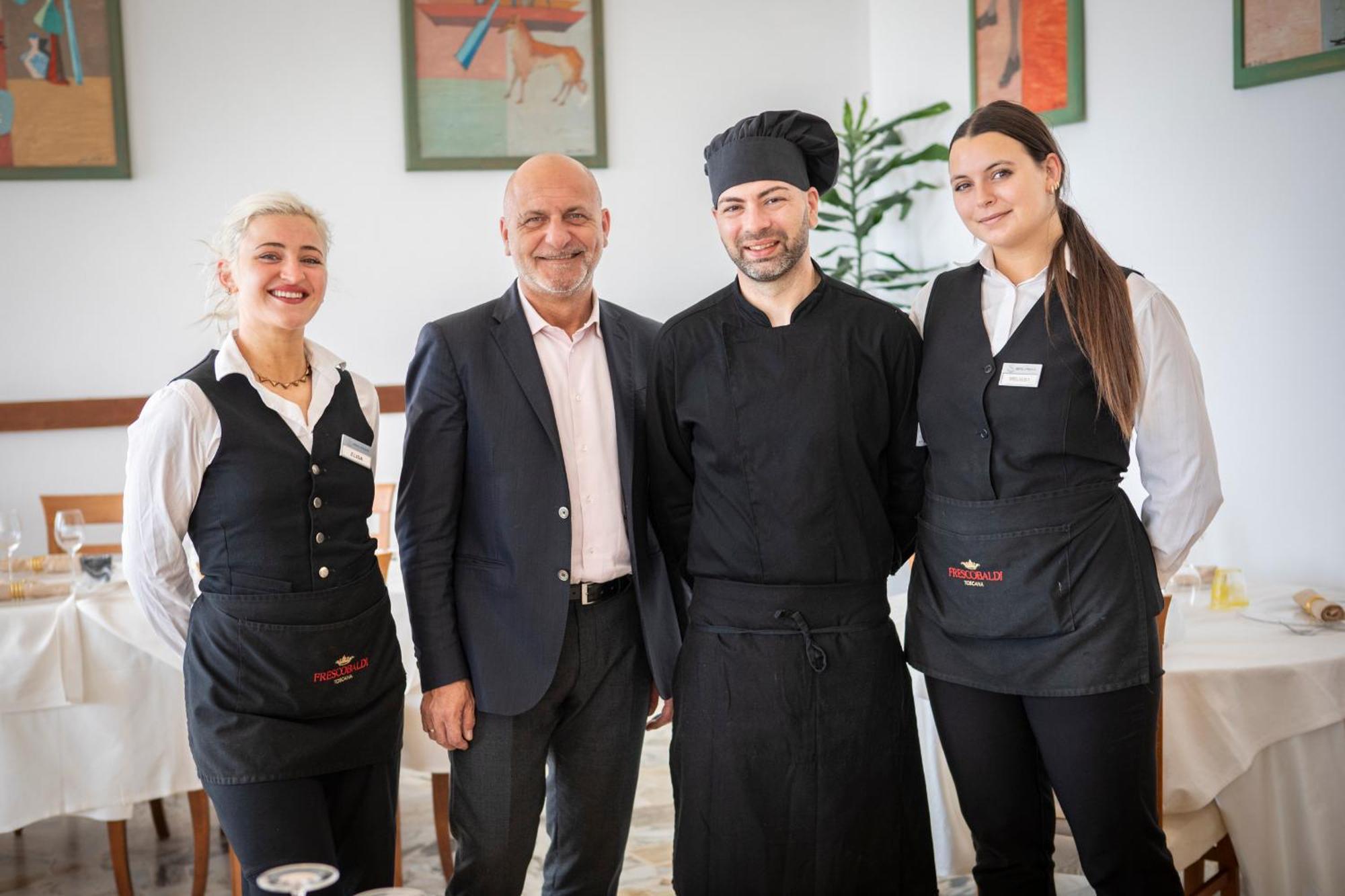 Hotel Parrini Фоллоніка Екстер'єр фото